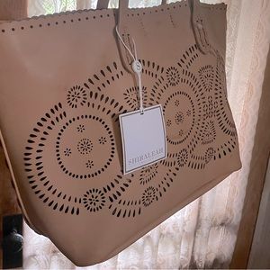 Shiraleah Chicago faux leather shoulder bag with cutout details and added bonus